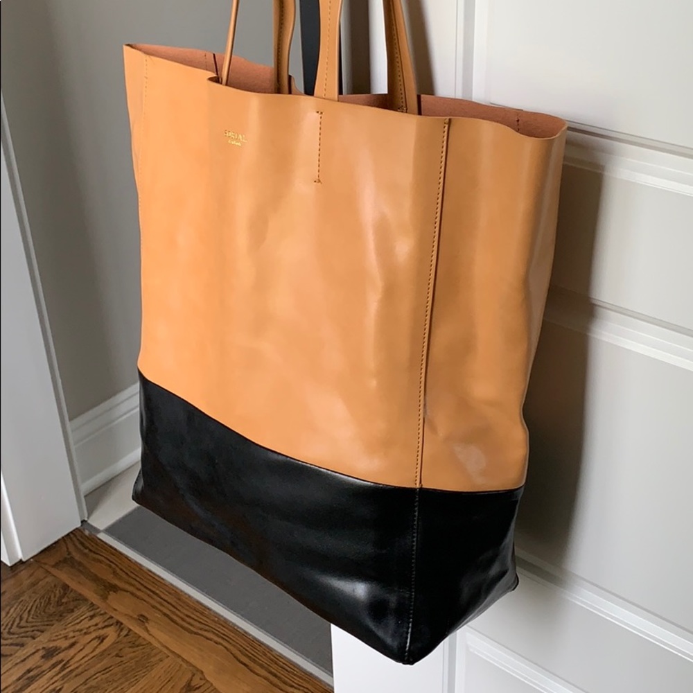 Sorial Tote Handbag